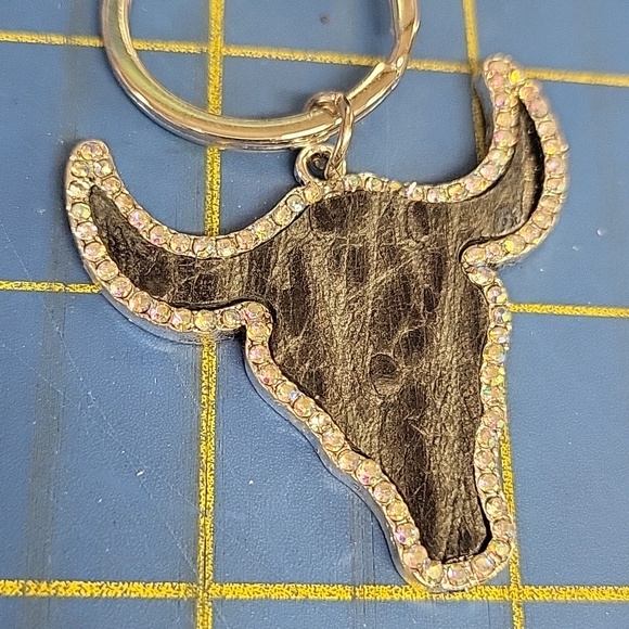 Rhinestone Trim Longhorn Keychain - Black and Silver - Picture 2 of 4
